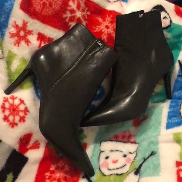 black ankle boots MK - Picture 4 of 5